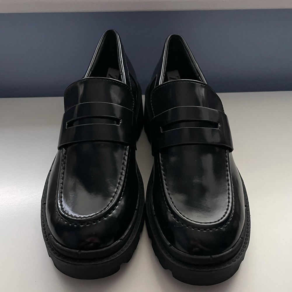 Zara Loafers NWT